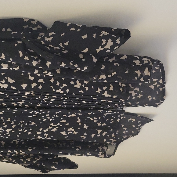 EUC, LC Lauren Conrad Butterfly Blouse, S, Black/white color - Picture 4 of 12